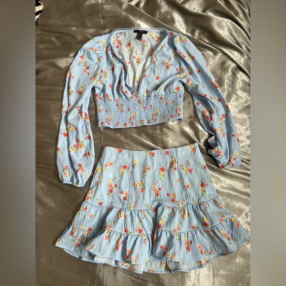 Cute skirt set - Picture 1 of 5